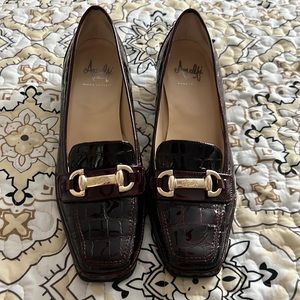 Amalfi deep burgundy red with gold loafer 9